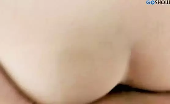 Handjob in Front of Her Pussy Couples Tight Pussy Stimulation and Throaty Blowjobs
